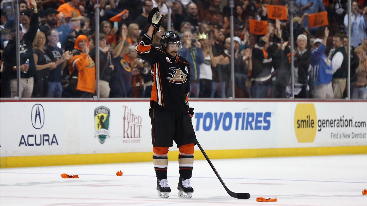 Ducks to retire Teemu Selanne's jersey on Jan. 11